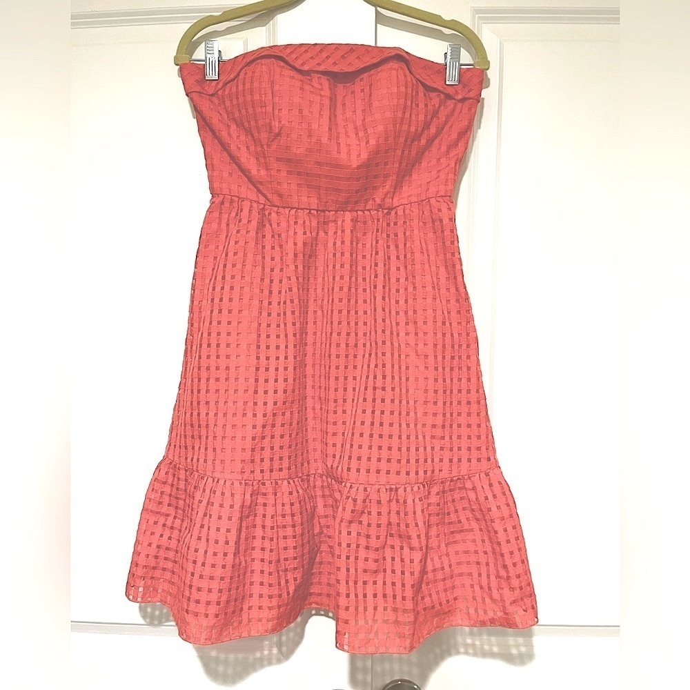 Never worn Anthropologie Hitherto sz 6 strapless dress coral